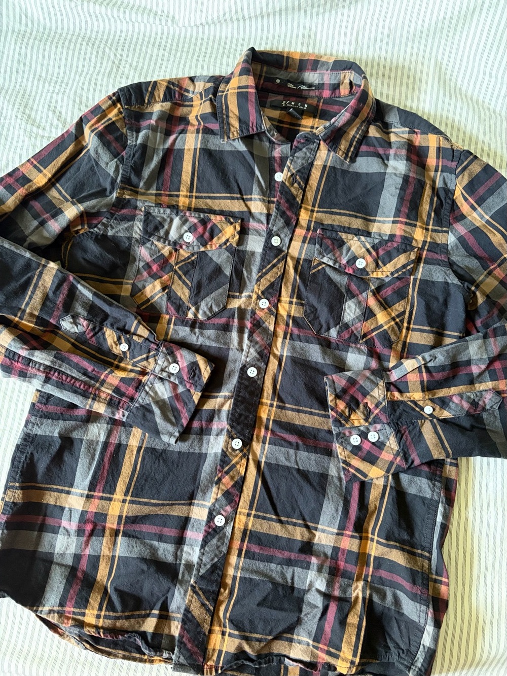 21men Forever 21 Men’s Button Down Plaid Long Sleeve Shirt Medium NWOT